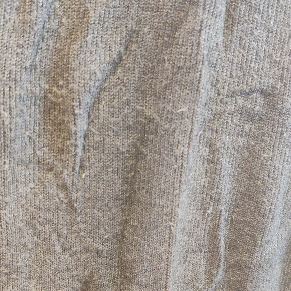 Gray Sleeveless Cardigan - Picture 4 of 4